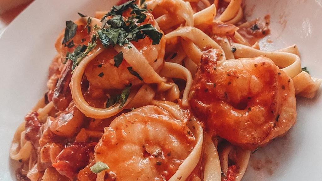 Shrimp Linguini (Red & White) · Shrimp, extra virgin olive oil, fresh garlic, Italian parsley and chili flakes. In Red or White Wine sauce