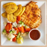 Pechuga De Pollo A La Plancha · Grilled chicken breast with and without onions.