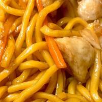 Chicken Lo Mein · Egg noodles