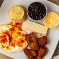 Campesino / Rural · 2 huevos, arroz, frijoles, plátano y queso, 2 tortillas. / 2 eggs, rice, beans, plantain and...