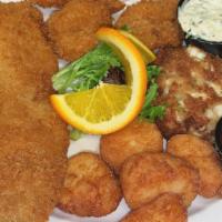 Fried Seafood Combination · Shrimp, flounder and jumbo lump crab cake.