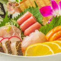 Sashimi Deluxe · 15 pieces of assorted sashimi.
