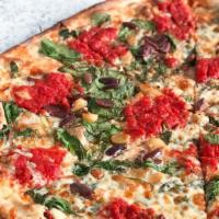Spinach, Kalamata Olive & Roasted Garlic Pizza (12