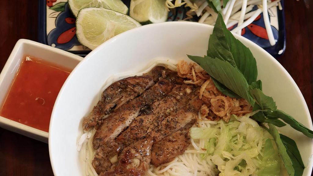 Noodles Combo · 550 Calories vermicelli served with one veggie eggroll, grilled chicken, lettuce, cucumbers, basils, vietnamese pickles, peanut, dried shallot, fish sauce.