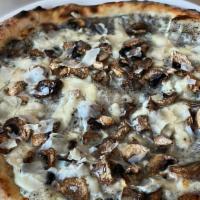 Tartufo Pizza · truffle cream, fresh mozzarella, mushrooms, parmigiano