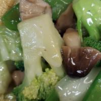 Vegetarian'S Delight · Mix vegetables in clear sauce.
