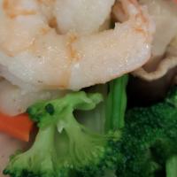 Steamed Jumbo Shrimp With Mix Veggie · 