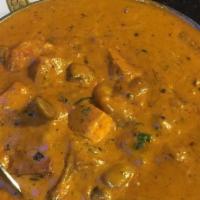 Shahi Paneer Korma Entrée (V) · Vegetarian. Fresh homemade cheese cubes sauteed with ginger and garlic in a light tomato cre...
