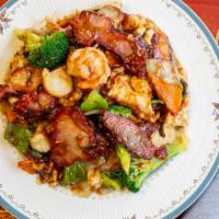 Happy Family · Jumbo shrimps, scallops, sliced white meat chicken and pork with fresh seasonal vegetables I...