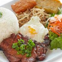 Com Tam Thit Nuong Dac Biet · Special Broken Rice