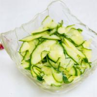 Suzhou Style Cucumber Salad · 苏式拌黄瓜