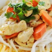 Bun Curi · Spicy. Gluten-free. Dish can be made with tofu and vegetables.Rice vermicelli with chicken, ...