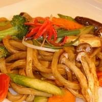 Yaki Udon · Pan-fried thick noodles with all-natural chicken and vegetables