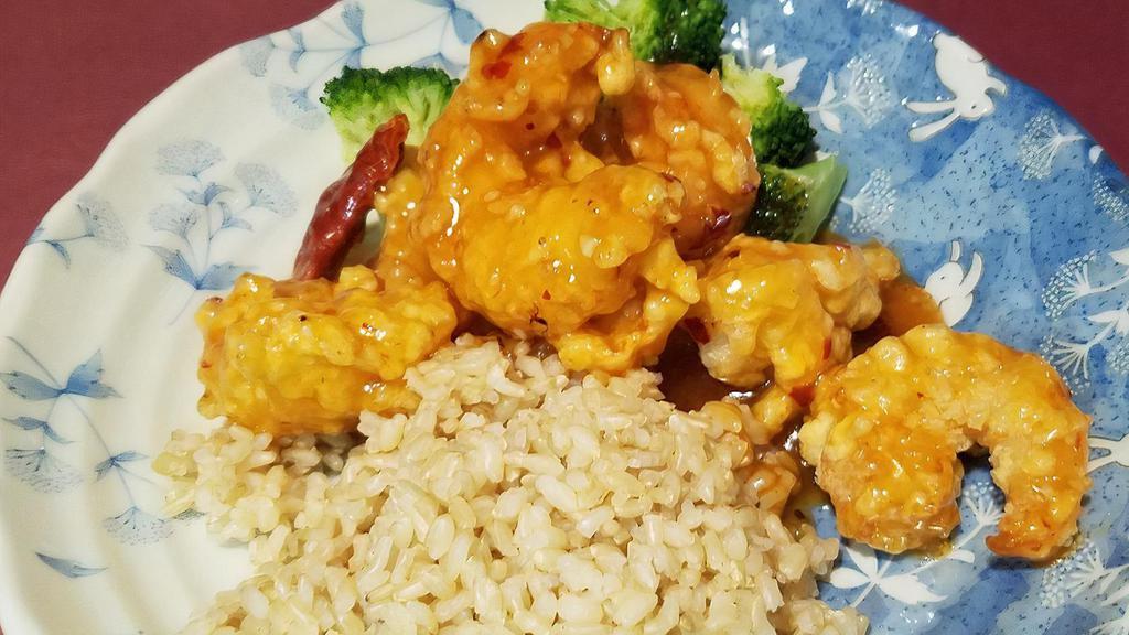 General Tso'S Shrimp · fried jumbo shrimp topped with General Tso's sauce on a bed of broccoli