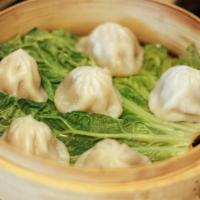 Steamed Taiwanese Dumplings · Steamed pork soup dumplings [6 pcs]