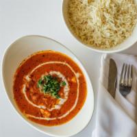 Paneer Makhni · Homemade cheese sautéed in butter with fresh herbs, spices, nuts, and raisins.