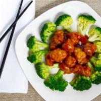 C23 General Tso'S Chicken (Combo Plate) · Hot and spicy.