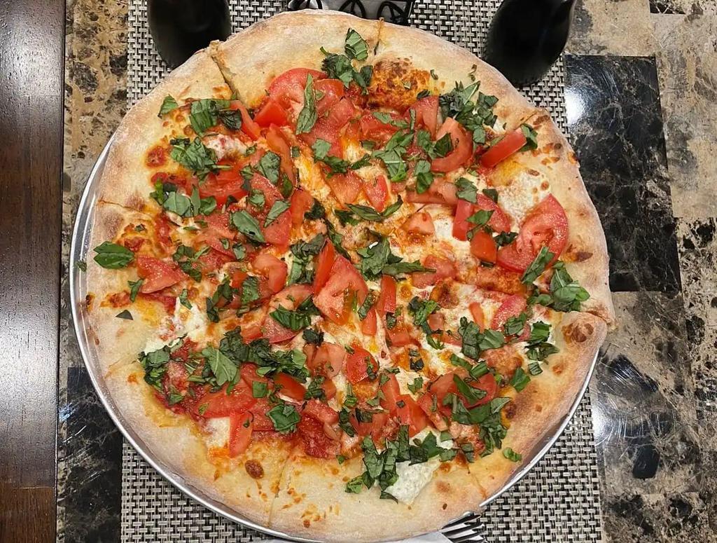 Giovannis Pizzeria & Mediterranean Grill · Pizza · Mediterranean · Salad