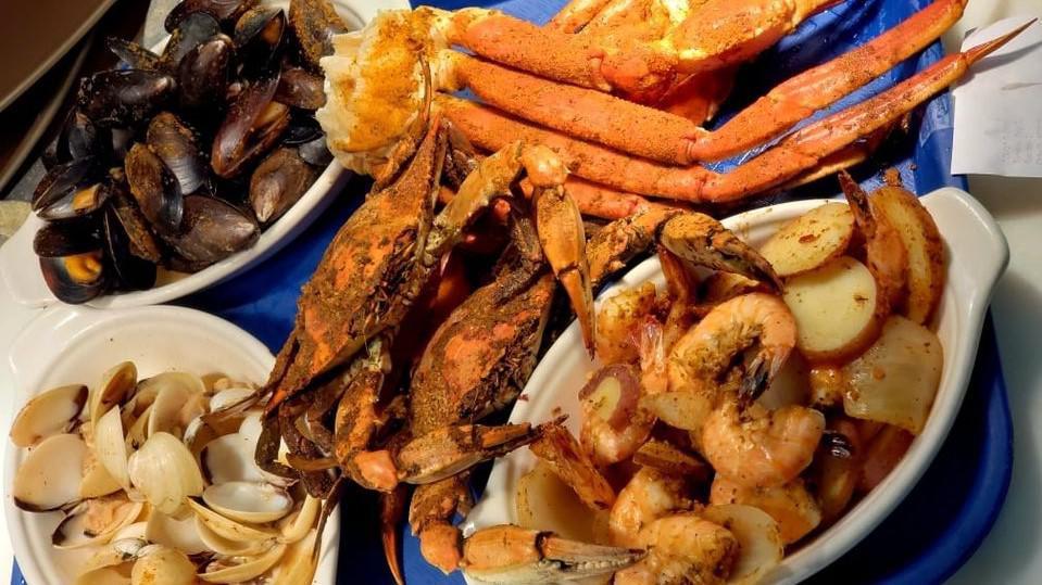 Maryland Blue Crab Crab House · Desserts · Seafood · Chicken · Mexican · Soup · Salad · Sandwiches