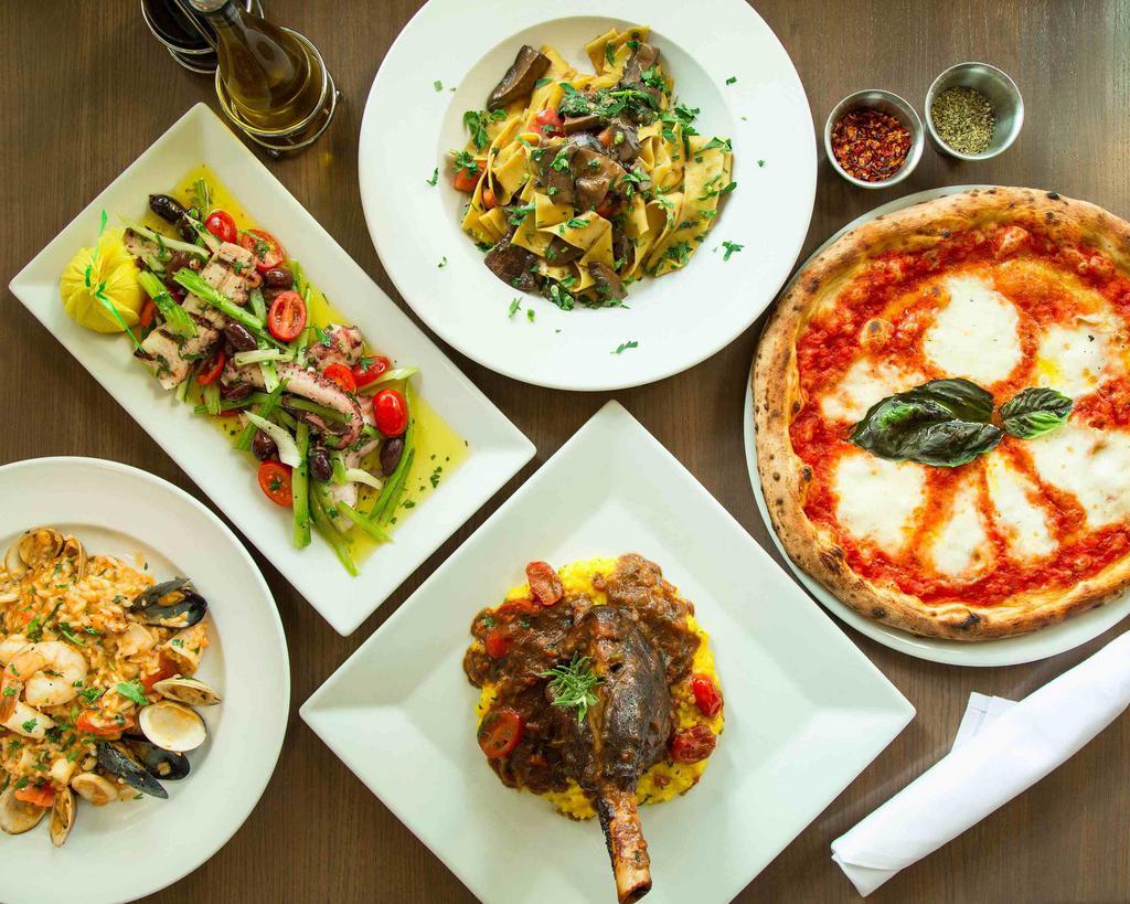 Bellini's Italian Cafe and Pizza · Italian · Pizza · Chicken · Seafood · Salad