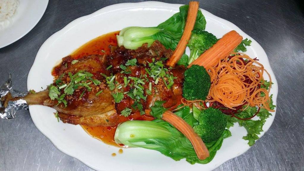 Thai Jasmine Cuisine · Thai · Noodles · Seafood · Salad · Vegetarian