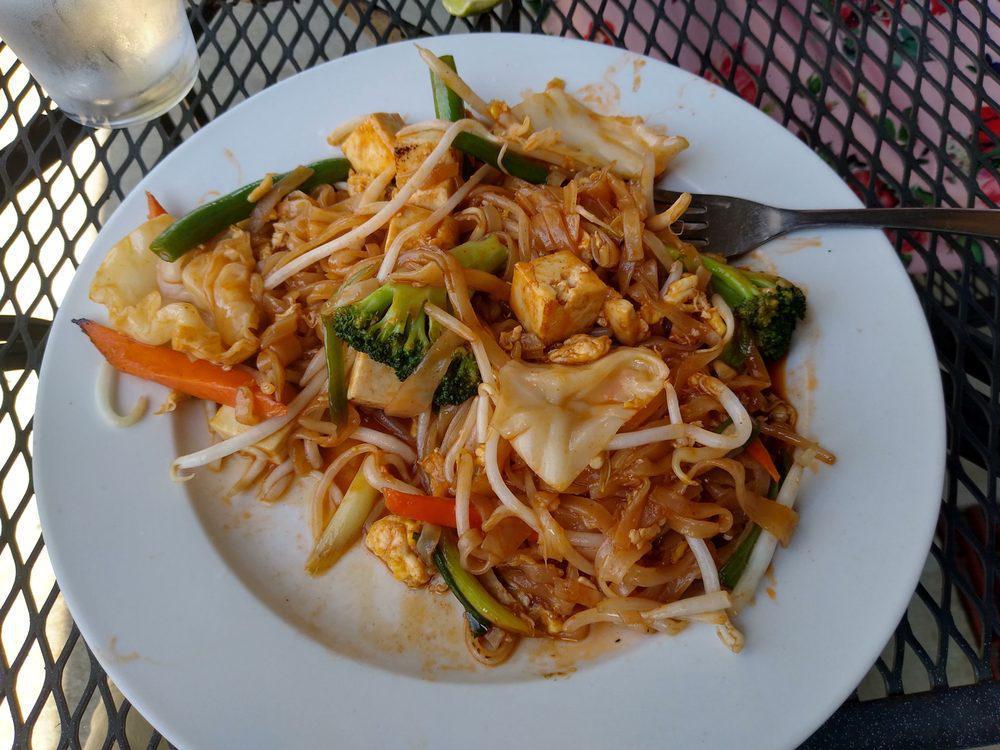 Pacific Breeze · Thai · Soup · Noodles · Indian · Salad