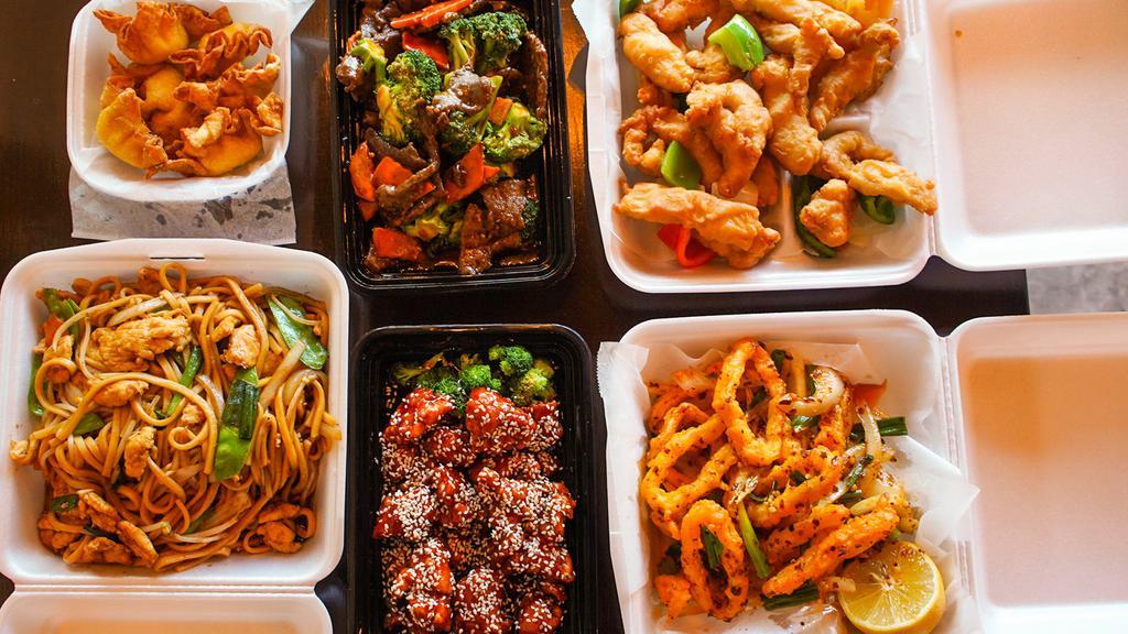 New Wok On Fire · Chinese · Chicken · Comfort Food · Noodles · Seafood
