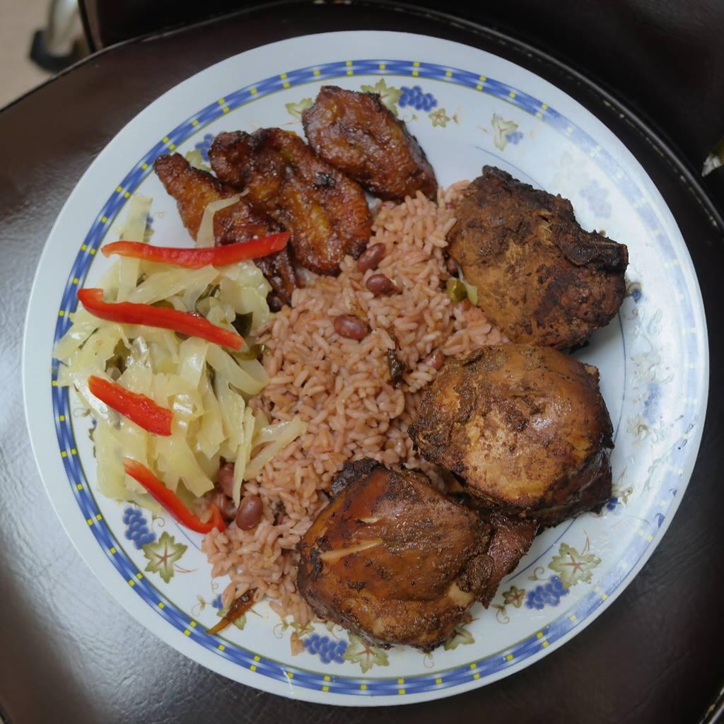 africaribbean taste · Chicken · African · Caribbean · Indian · American · Seafood