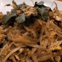 Ginger Pad Thai · Vegetarian. Rice noodles sauteed with fresh ginger, garlic, bell peppers, egg, bean sprouts ...