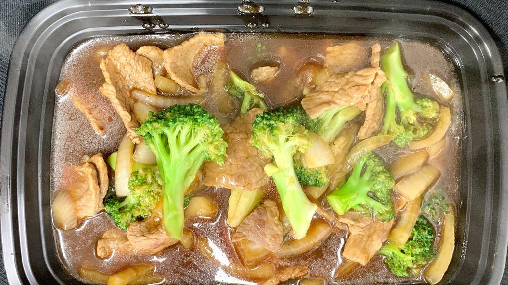 Broccoli Beef · Stir fried beef with broccoli and onions in a light sauce.