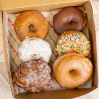 Assortment 1/2 Dozen Donuts · A box filled with 6 assorted donuts!  Delicious!