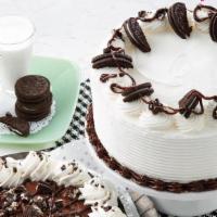 Small Cake (Feeds 5-7 People) · Choose Yellow cake, Chocolate cake, Vanilla Cookie Crumbs, Chocolate Cookie Crumbs.
Choose y...