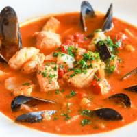 Ocean Paradise Bouillabaisse · Fish, mussels, shrimps and saffron tomato base