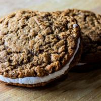 Oatmeal Creampie Cookie · 
