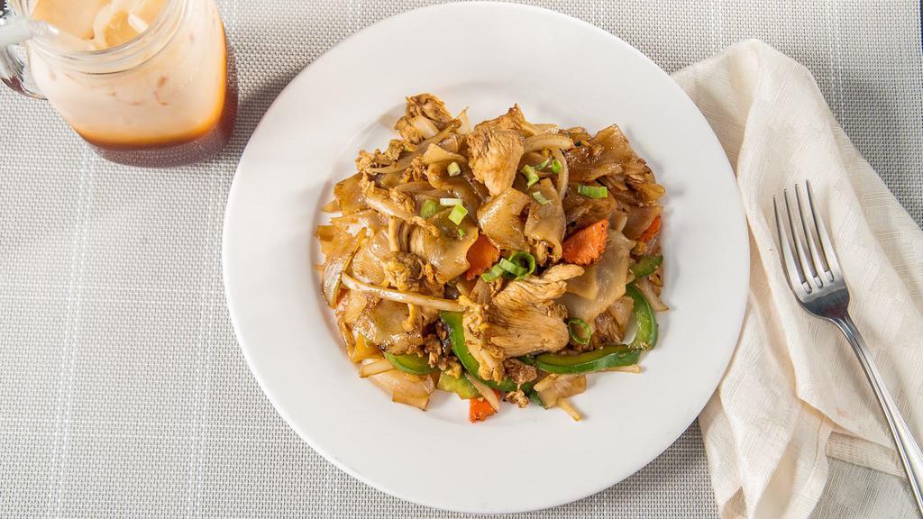 Pad Kee Mao (Drunken Noodle) · Spicy. Spicy flat rice noodle with onion, carrot, bell pepper and basil leaves. .