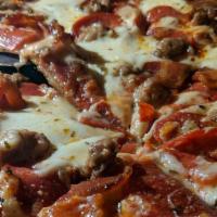 Gladiator · Pepperoni, chicken, canadian bacon, sausage, fresh mozzarella.