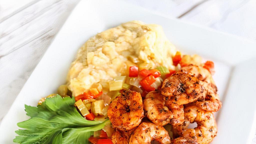 Blackened Shrimp & Cheesy Mash · Shrimp seasoned with our blend of blackening spices paired with creamy polenta with riced cauliflower and served with red and green bell peppers and celery.

*gluten free