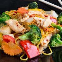 Lo Mein · Classic stir fry noodles, veggies  (with meat option).
