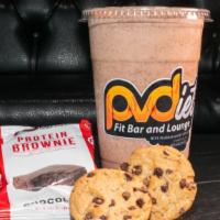 Chocolate Chip · Chocolate protein, chocolate chip cookies, chocolate chips, caramel drizzle.