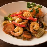 Thai Heaven Drunken Noodle · Stir fried onion, bell pepper, basil, tomato, broccoli, carrot, string bean, Napa cabbage an...