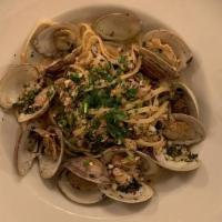 Littleneck Clams · sauteed littleneck clams, choice of marinara or lemon-white wine sauce
