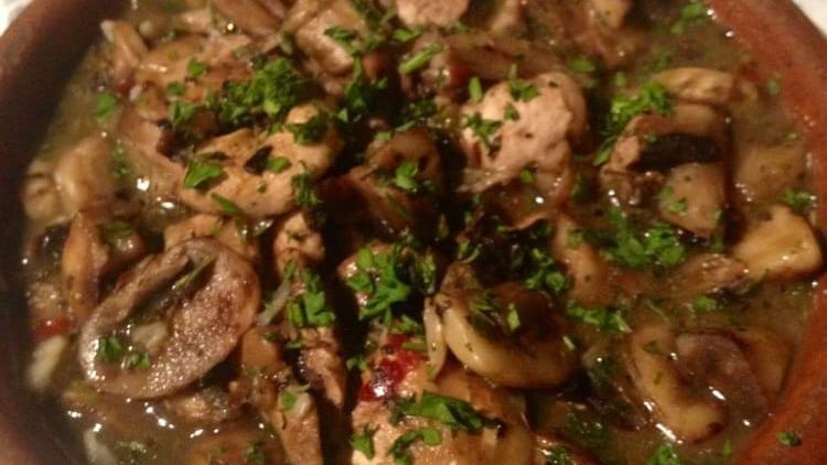 Setas Al Ajo · Fresh mushrooms sautéed in extra virgin olive oil, garlic, lemon juice, white wine, red pepper flakes and parsley.