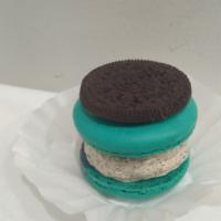 Cookies And Cream Macaron · These chocolate cookies are slightly bitter and creme is sweet and vanilla flavored. Gluten ...