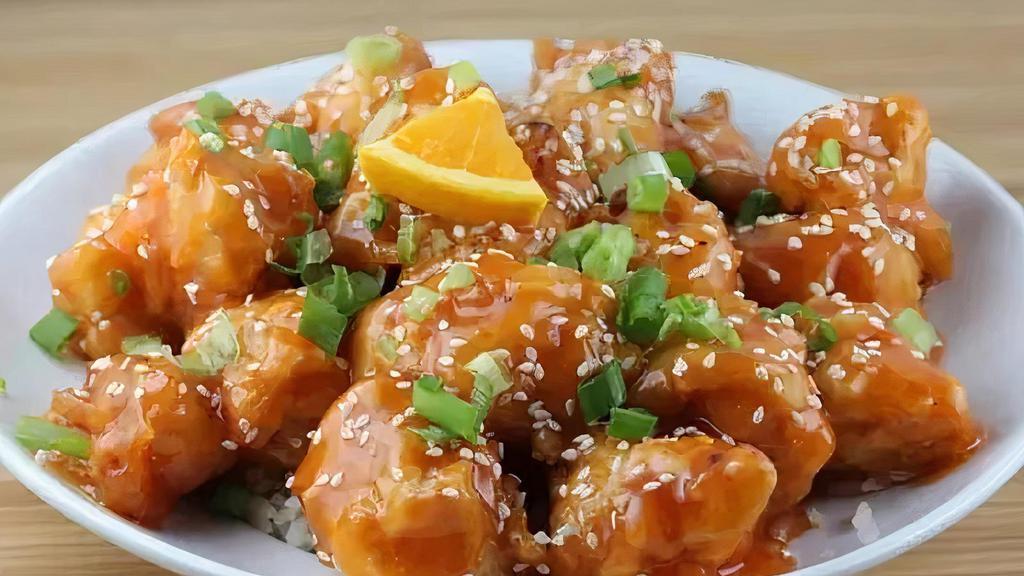 Orange Chicken 陈皮鸡 · Spicy.