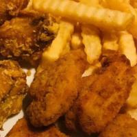 Appetizer Combination · chicken wings(4),chicken nuggets(4),fries