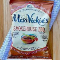 Applewood Smoked Bbq Kettle Chips · 