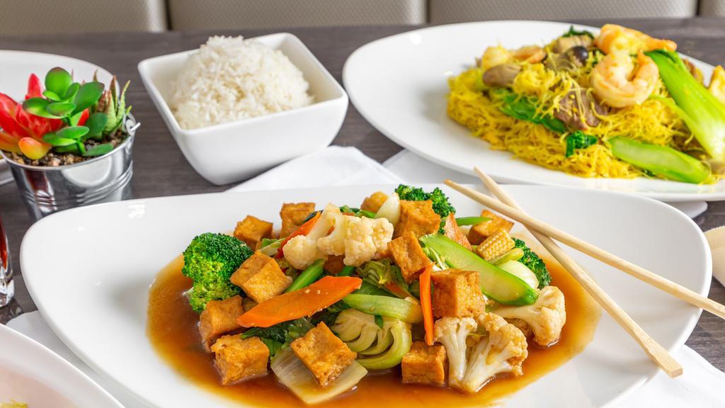 Vegetable Stir-Fry · Your choice of meat (or vegetarian) with mixed vegetables in a brown sauce.