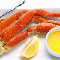Snow Crab And Shrimp Plt · 1 jumbo snow crab cluster, 8 Steamed shrimps ,2 corn on cob and melted butter