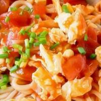 Noodles With Tomatoes And Eggs · 