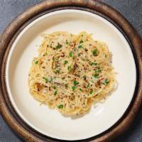 Garlic Aroma & Coli · Broccoli with oil and garlic sauce over your choice of pasta. Served with soup or salad.